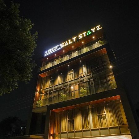 Saltstayz Grand Sky - Unitech Cyber Park Gurgaon Esterno foto